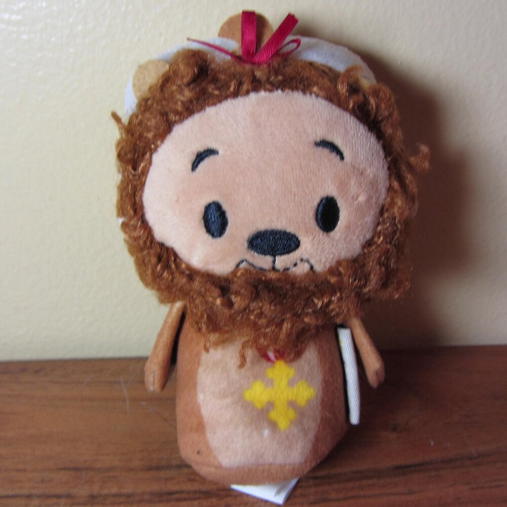 3 for $36 - plush cowardly lion reversible wizard of oz itty bittys (W5533)